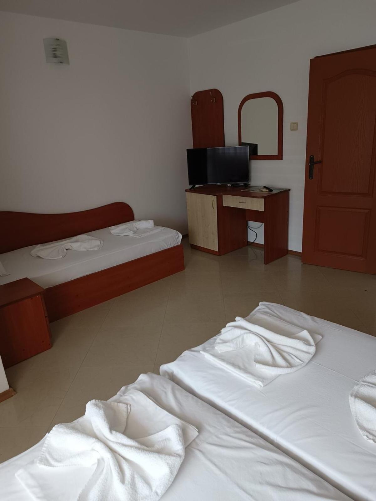 Guest House Ralitsa เปาโมเรีย ภายนอก รูปภาพ