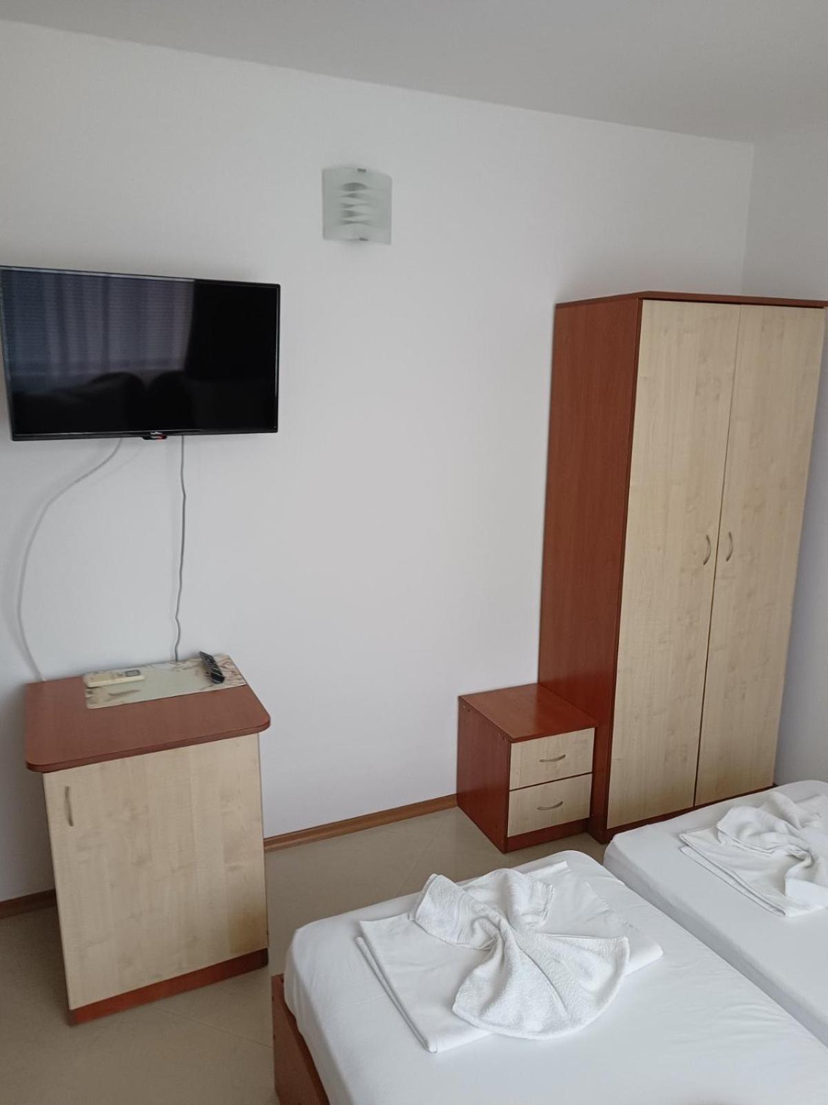 Guest House Ralitsa เปาโมเรีย ภายนอก รูปภาพ
