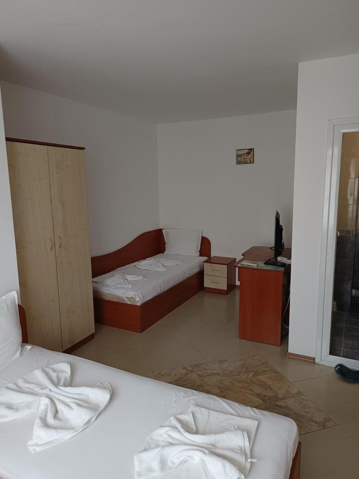 Guest House Ralitsa เปาโมเรีย ภายนอก รูปภาพ