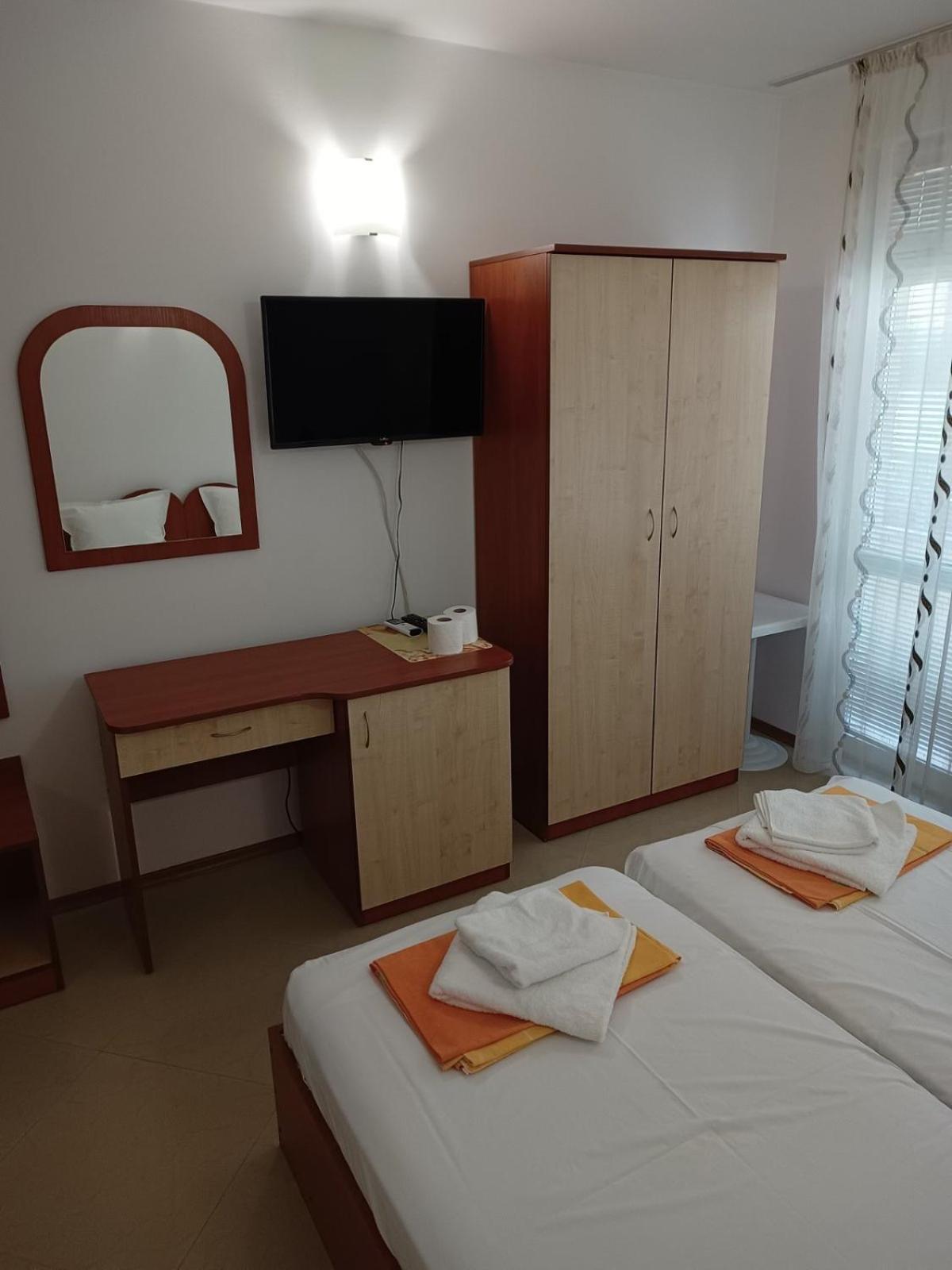 Guest House Ralitsa เปาโมเรีย ภายนอก รูปภาพ